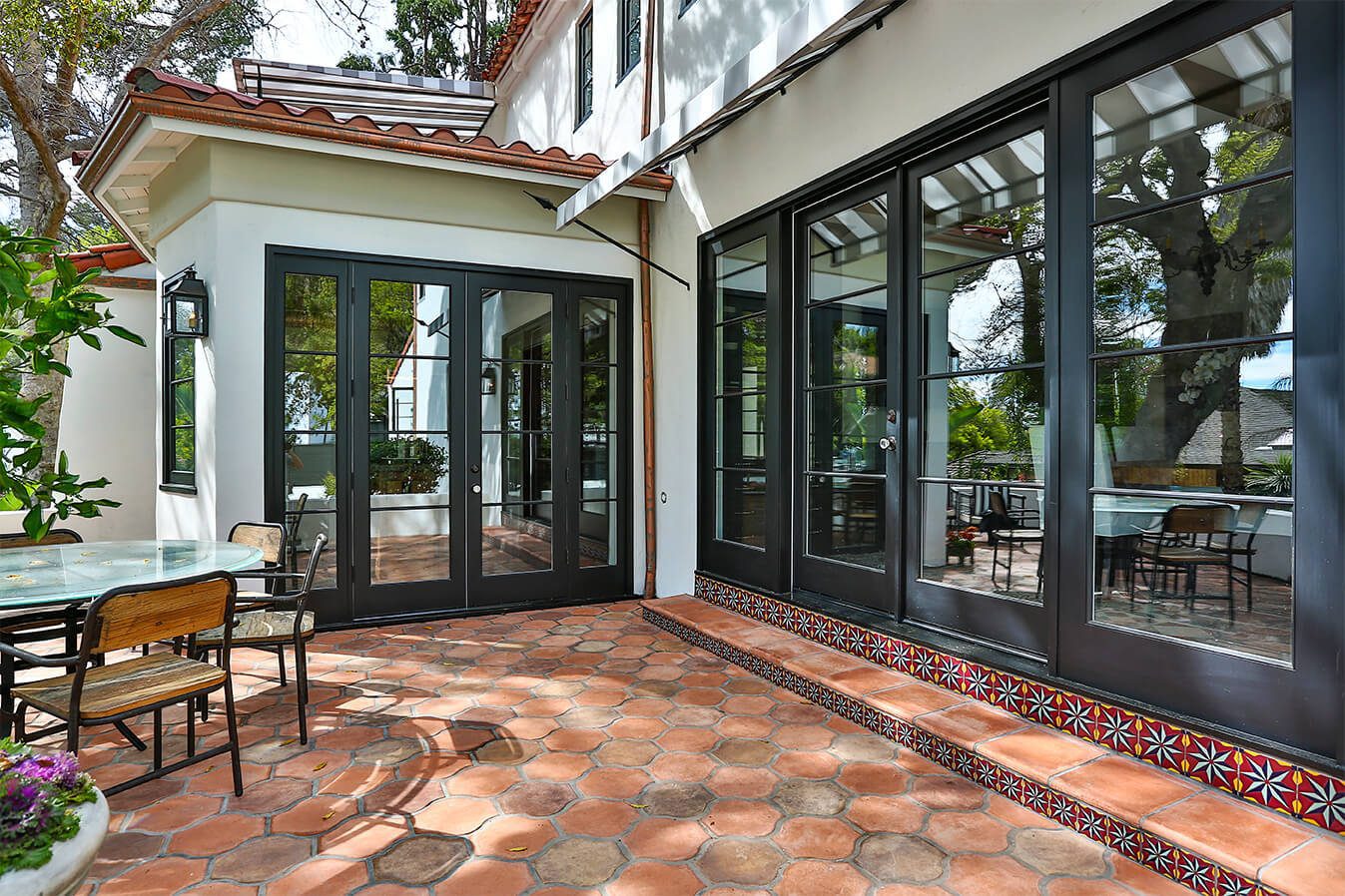 ARTO CREATES EXQUISITE, HANDCRAFTED TILES IN L.A. ARTO CREATES EXQUISITE, HANDCRAFTED TILES IN L.A.
