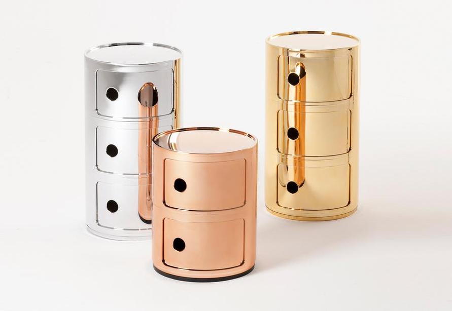 Want to give a gift in the New Year? Call Bello Spazio to order the Componibili by Kartell, designed by Anna Castelli Ferrieri. Our team can’t get enough of the modular, metallic containers available in gold, silver, and copper. The design has been lauded for over forty years and recognized at the MoMA and the Centre Georges Pompidou in Paris.