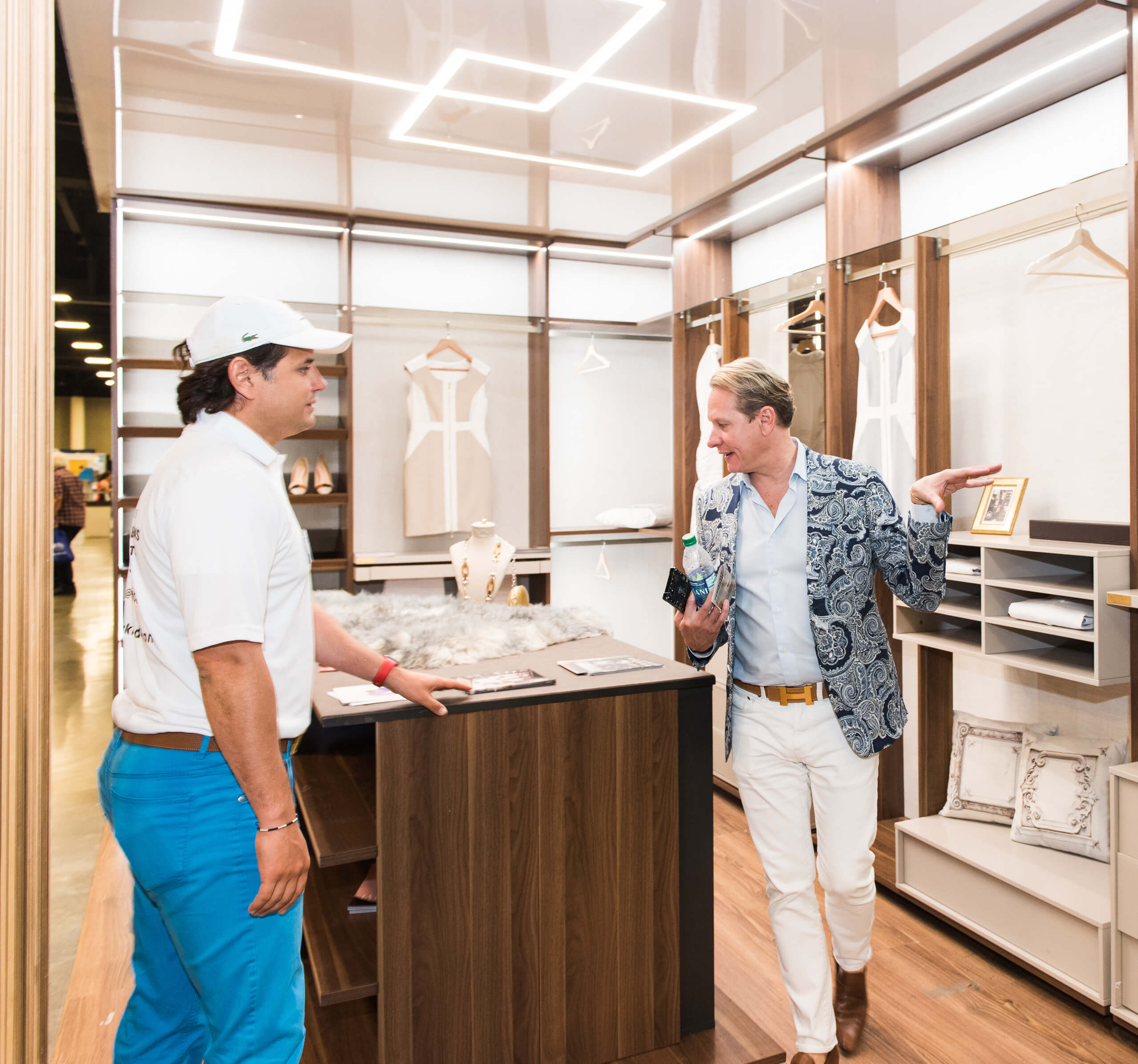 Designer and TV personality Carson Kressley chats with vendors at Home Design & Remodeling Show