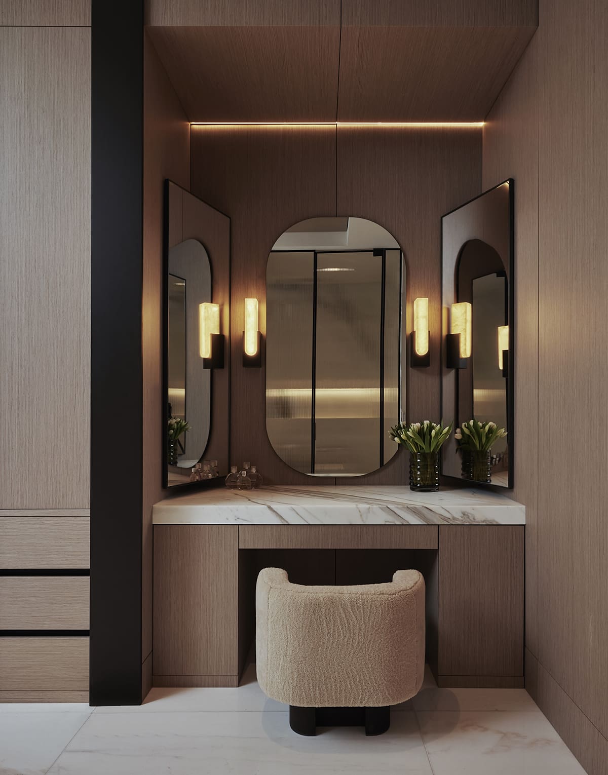 Indianapolis Primary Bathroom Suite