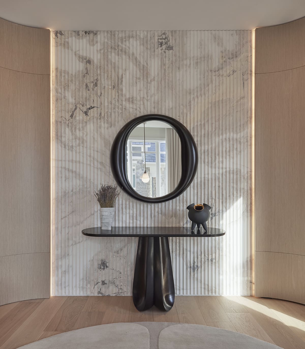 Indianapolis Primary Bedroom Suite Marble Wall