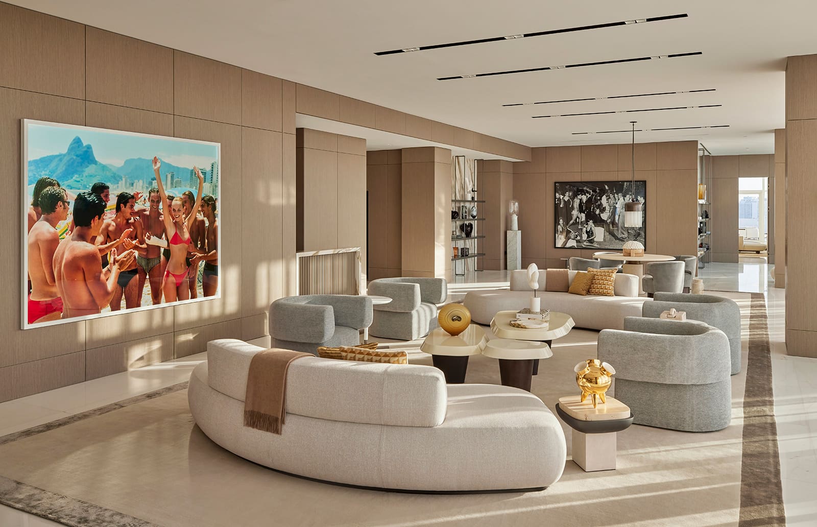 RITZ CARLTON PH MIAMI BEACH FAMILY ROOM BRITTO CHARETTE