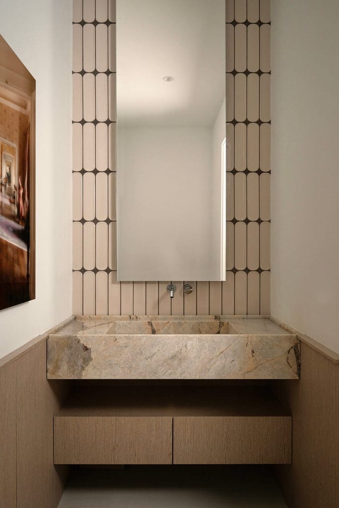 ALINA PENTHOUSE | Britto Charette